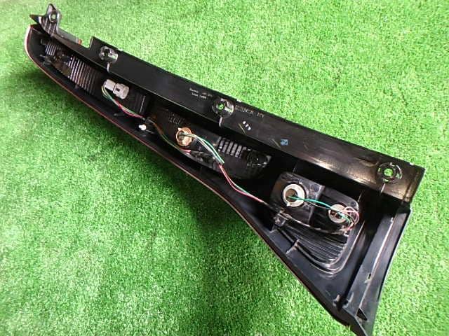 Right Tail Light NISSAN Serena 2008 DBA-CNC25 — photo 3