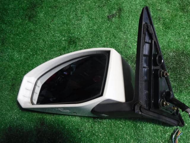 Left Side Mirror NISSAN Fairlady Z 2002 UA-Z33 — photo 4
