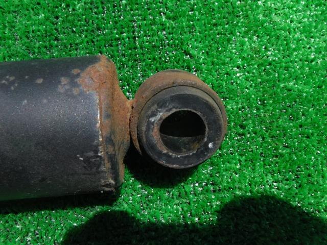 Rear Left Shock Absorber TOYOTA Hiace 2011 LDF-KDH206 — photo 3