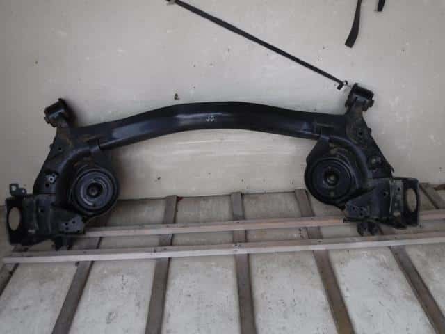 Rear Axle Beam Assembly HONDA Vezel 2014 DAA-RU4 — photo 2