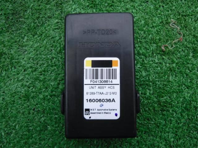Control Unit HONDA Vezel 2014 DAA-RU4 — photo 1