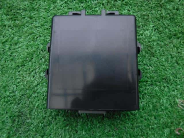 Control Unit HONDA Vezel 2014 DAA-RU4 — photo 2