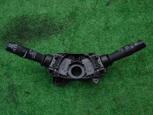 Combination Switch HONDA Vezel 2014 DAA-RU4 — photo 1