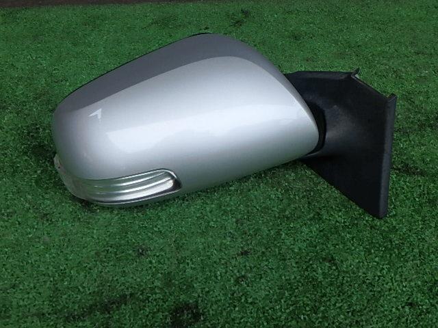 Right Side Mirror TOYOTA Vitz 2009 CBA-NCP95 — photo 1