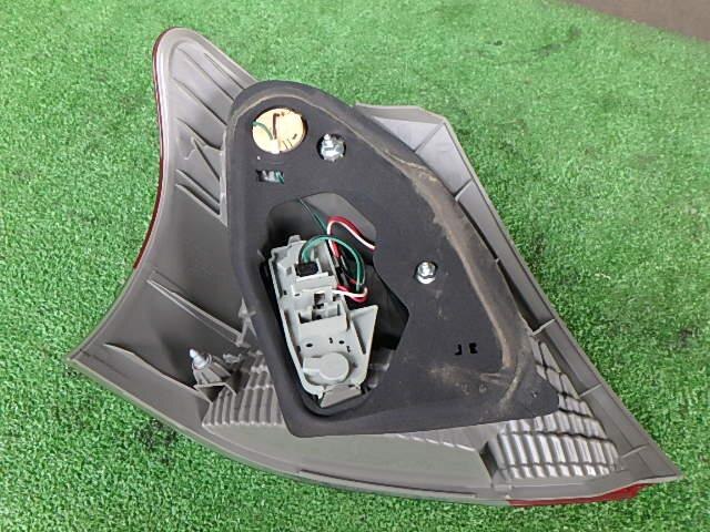 Right Tail Light TOYOTA Vitz 2009 CBA-NCP95 — photo 2