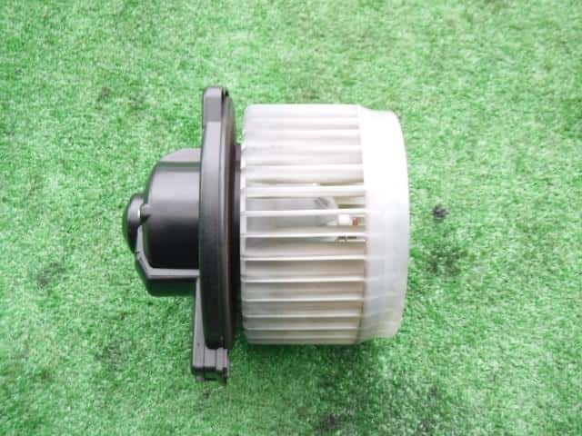 Blower Motor HONDA Fit 2006 DBA-GD2 — photo 3