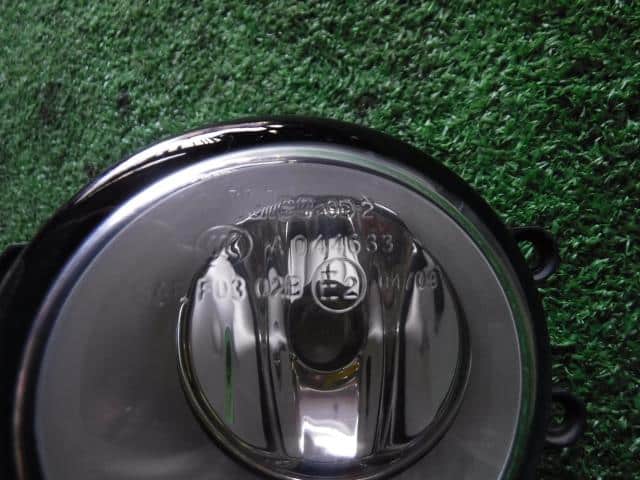 Left Fog Light TOYOTA Blade 2007 DBA-AZE15 — photo 4