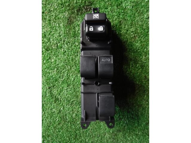 Power Window Switch TOYOTA Spade 2015 DBA-NCP145 — photo 1