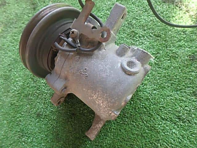 A/C Compressor DAIHATSU Move 2004 ABA-L160S 8832097204000 — photo 2