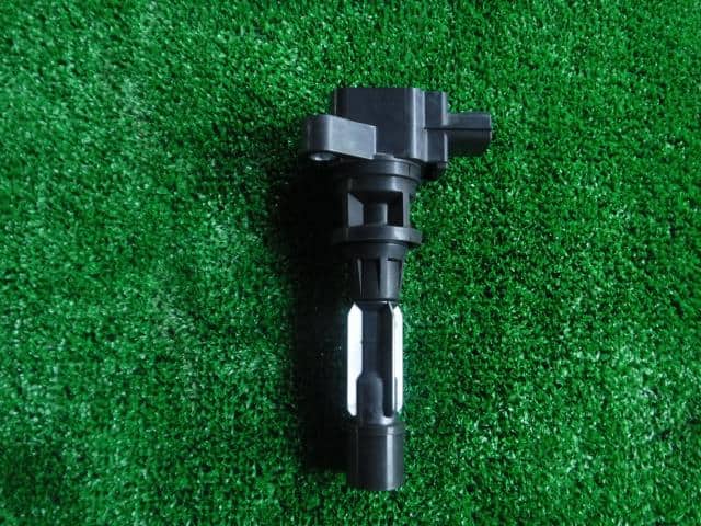 Ignition Coil MAZDA Premacy 2005 DBA-CREW LFB618100A — photo 2
