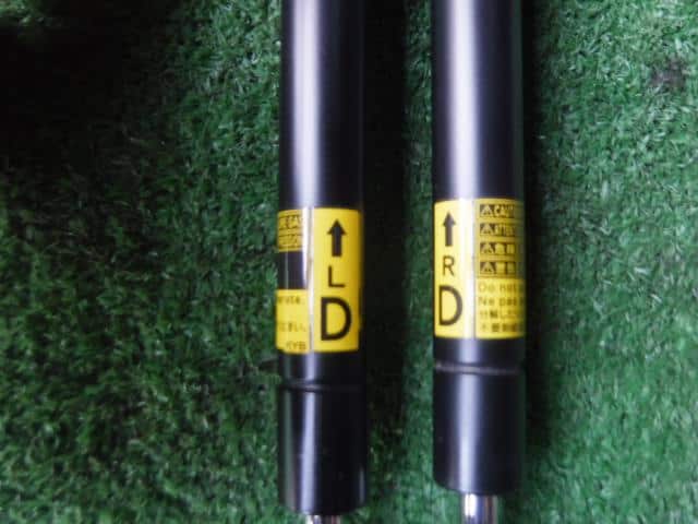 Tail Gate Damper TOYOTA Aqua 2012 DAA-NHP10 — photo 4