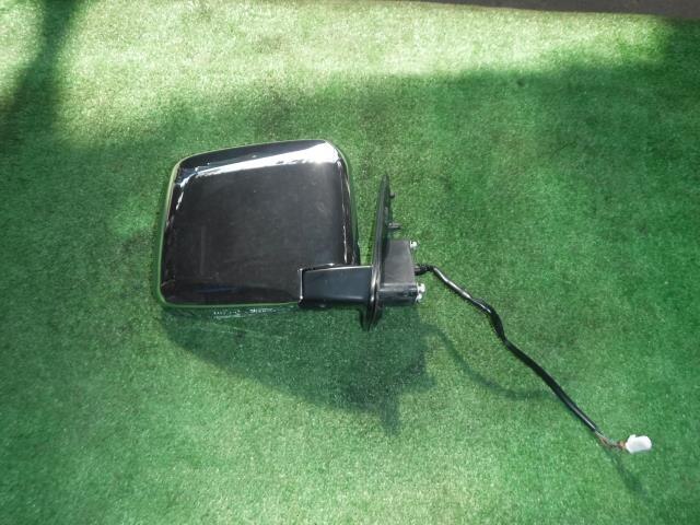 Right Side Mirror NISSAN Caravan Van 2011 LDF-VWME25 — photo 1