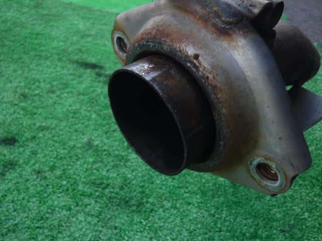 Exhaust Center Muffler HONDA Vezel 2014 DAA-RU4 — photo 4