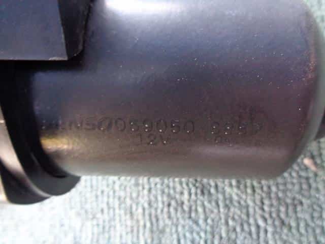 Front Wiper Motor SUZUKI Every 2010 EBD-DA64V 3810168H02 — photo 4