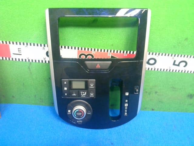 Interior Parts DAIHATSU Tanto 2016 DBA-LA610S — photo 1