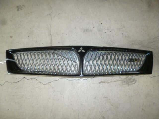 Radiator Grille MITSUBISHI Diamante 1997 E-F36A — photo 1