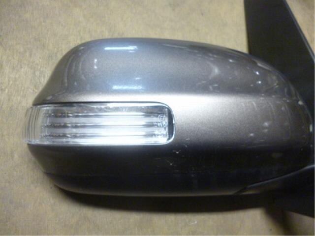Right Side Mirror TOYOTA Ractis 2006 DBA-NCP100 — photo 2