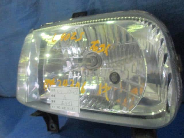 Right Headlight DAIHATSU Move 1998 GF-L902S — photo 3
