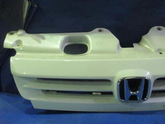 Radiator Grille HONDA Step Wagon CBA-RF3 — photo 1