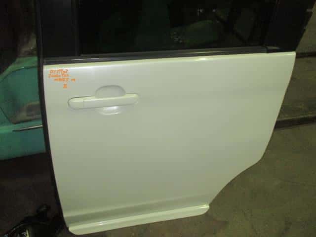 Rear Left Door Assembly MITSUBISHI Delica D2 2012 DBA-MB15S — photo 3