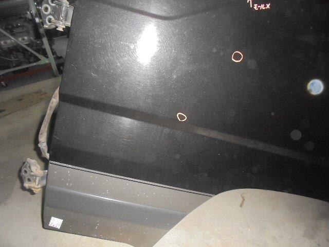 Front Left Door Assembly NISSAN Caravan Van 1990 E-KEE24 — photo 3