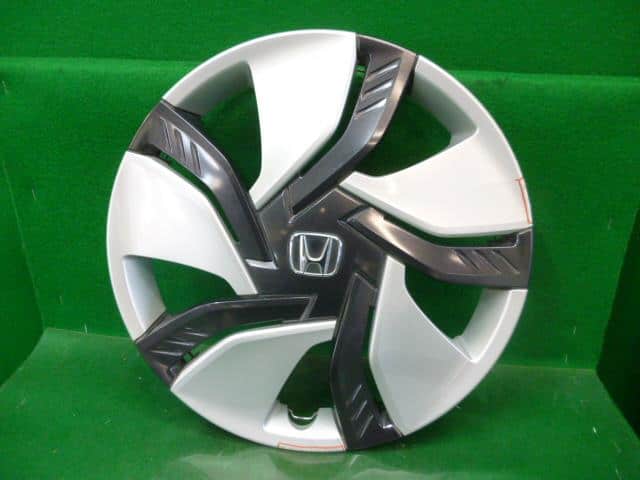 Wheel Cover HONDA Fit 2015 DAA-GP5 — photo 1