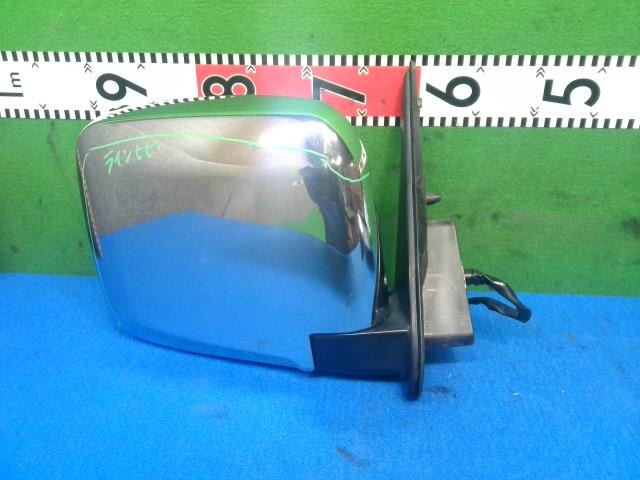 Right Side Mirror NISSAN Caravan Van 2006 KR-VWME25 — photo 1