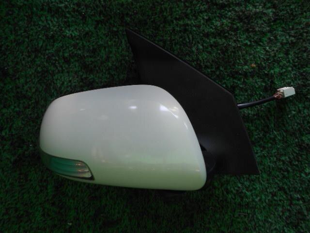 Right Side Mirror TOYOTA Passo 2009 DBA-KGC10 — photo 1