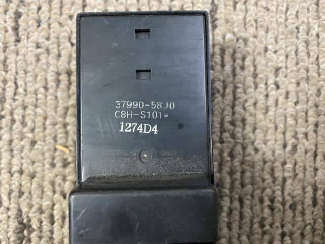 Power Window Switch SUZUKI Wagon R 2003 UA-MH21S 3799058J00 — photo 2