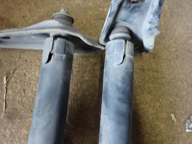 Rear Right Shock Absorber HONDA Vamos 2009 ABA-HM1 — photo 2