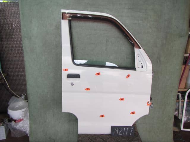 Front Right Door Assembly DAIHATSU Hijet 2008 EBD-S321V — photo 1