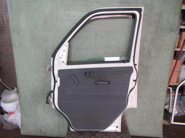 Front Right Door Assembly DAIHATSU Hijet 2008 EBD-S321V — photo 2