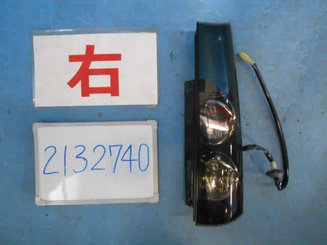 Right Tail Light SUZUKI Chevrolet cruze 2003 LA-HR51S — photo 1
