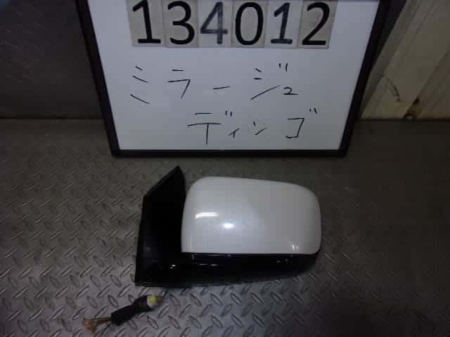 Left Side Mirror MITSUBISHI Mirage dingo 2001 GF-CQ1A — photo 1