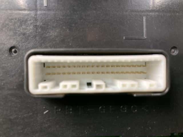 Control Unit SUZUKI Swift 2014 DBA-ZC72S 3953061P00 — photo 3