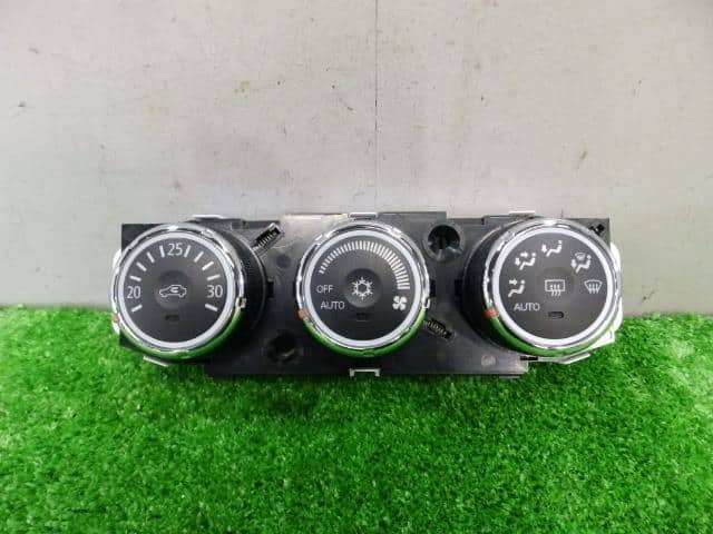 A/C Control Panel MITSUBISHI Delica D5 2013 DBA-CV2W — photo 1