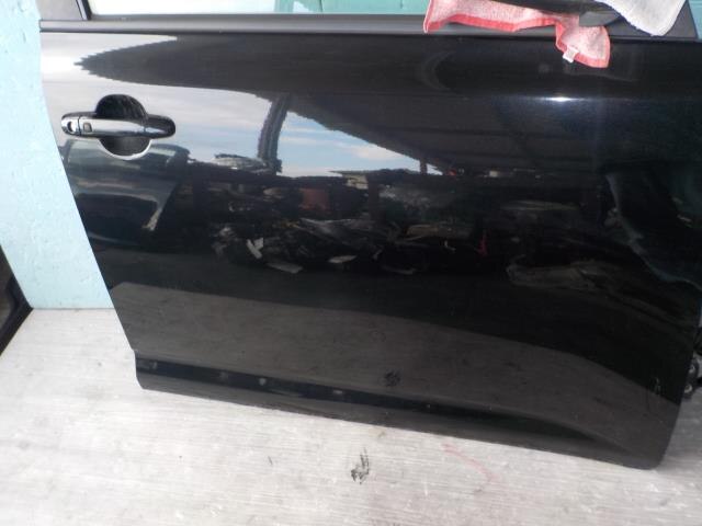 Front Right Door Assembly TOYOTA Ractis 2006 DBA-NCP100 — photo 2