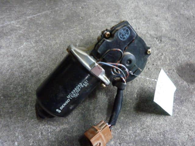 Front Wiper Motor Mitsubishi Fuso 1999 KG-FB51AB — photo 1