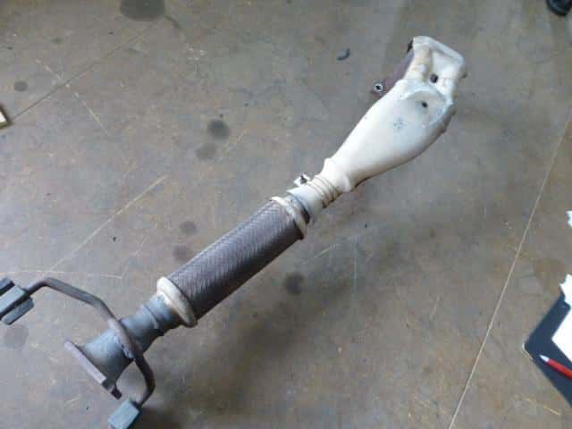 Front Exhaust Pipe MAZDA MPV 2000 GF-LWEW FSA840500B — photo 2