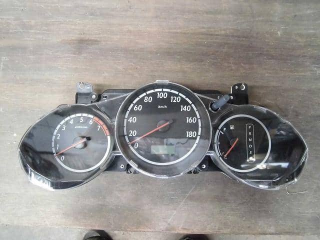 Speedometer HONDA Fit 2001 LA-GD1 — photo 1