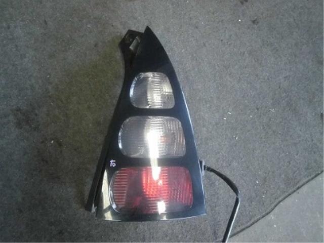 Right Tail Light TOYOTA Will Cypha 2003 UA-NCP70 — photo 1