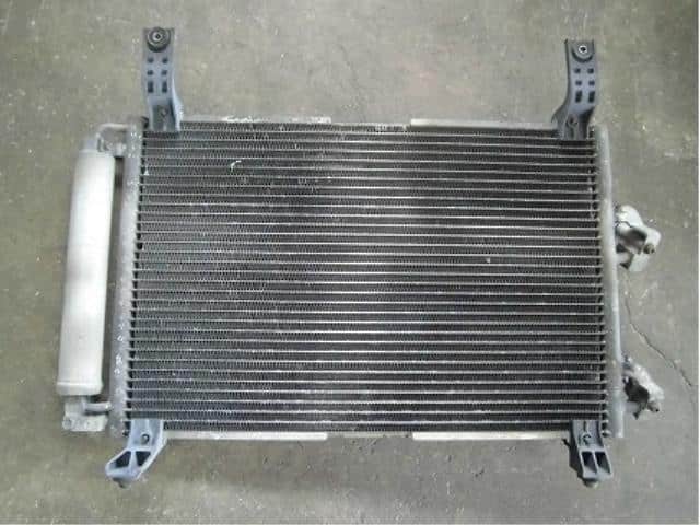 Condenser MITSUBISHI Pajero Mini 2000 GF-H53A — photo 1