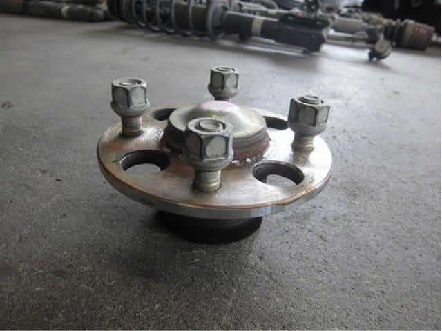 Rear Wheel Hub HONDA Life 2003 UA-JB5 — photo 2