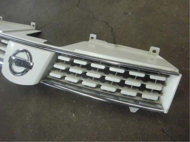 Radiator Grille NISSAN Lafesta 2005 CBA-B30 — photo 3