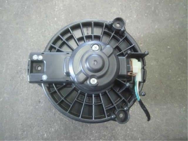 Blower Motor HONDA Zest 2009 DBA-JE1 — photo 1