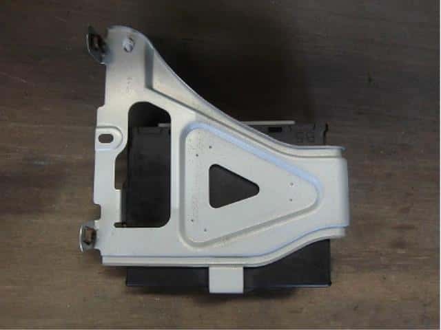Engine Control Unit DAIHATSU Move 2005 CBA-L150S — photo 3