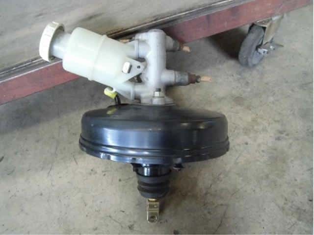 Brake Master Cylinder MITSUBISHI Pajero Mini 2000 GF-H58A — photo 3