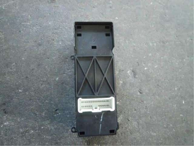 Power Window Switch HONDA Odyssey 2004 DBA-RB1 — photo 4