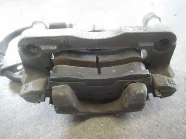 Front Left Caliper SUZUKI Wagon R 2013 DBA-MH34S — photo 4