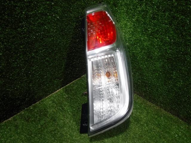 Right Tail Light NISSAN Dayz roox 2014 DBA-B21A — photo 1